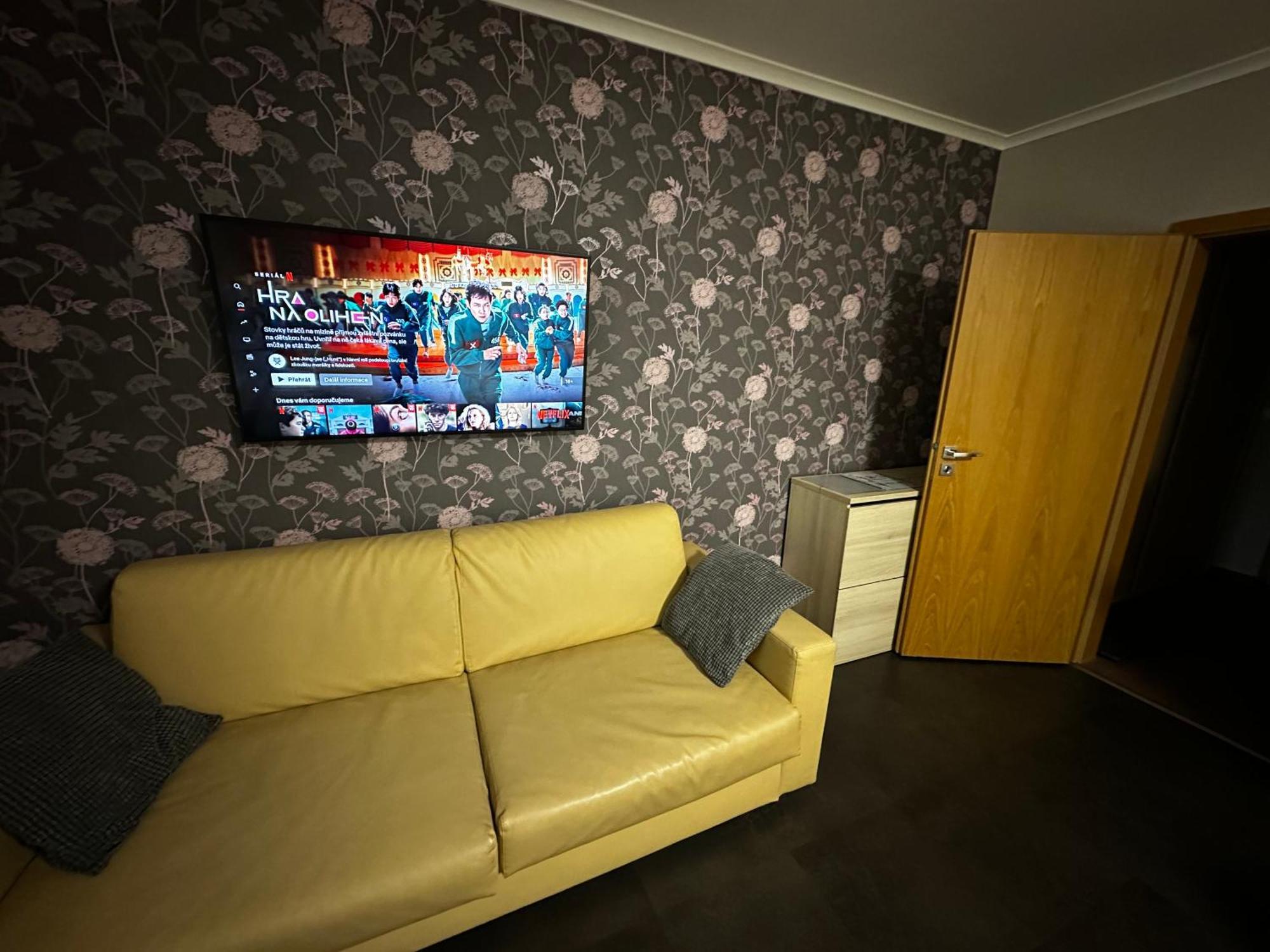 Harrachov Resident Apartments "Terrace & Chill" - High Speed Wifi, Smart Tv, Netflix, Disney Plus Extérieur photo